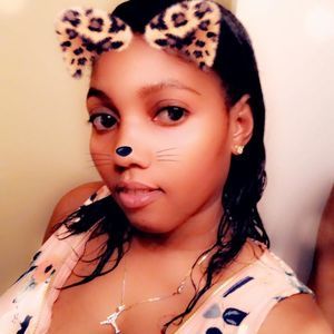 Meet your Posher, Roseline